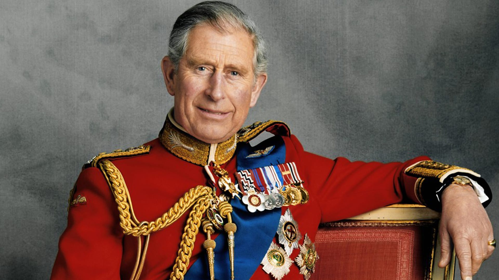 Nový král Karel III. v uniformě v roce 2008