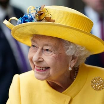 Lidé věří, že královna Alžběta shora poslala znamení.