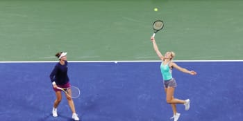 Úspěch českých tenistek na US Open. Krejčíková se Siniakovou si zahrají ve čtyřhře o titul