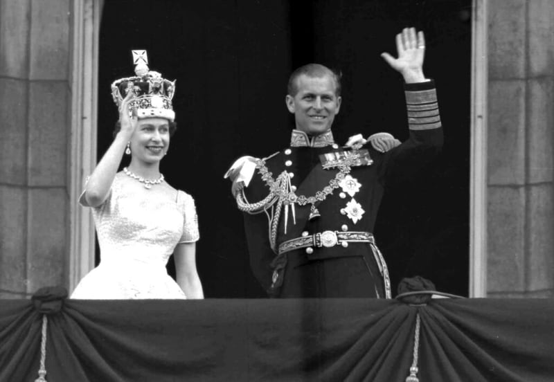 Královna Alžběta a princ Phillip 