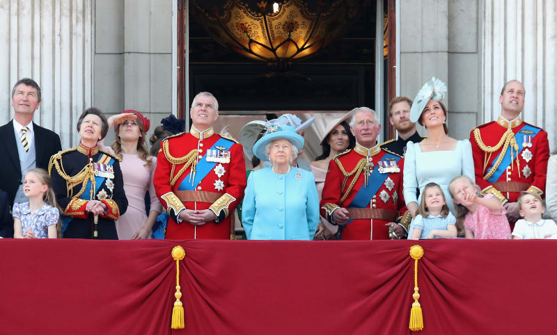 Britskou královskou rodinu čekají první Vánoce bez královny.