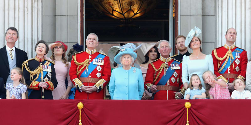 Britskou královskou rodinu čekají první Vánoce bez královny.