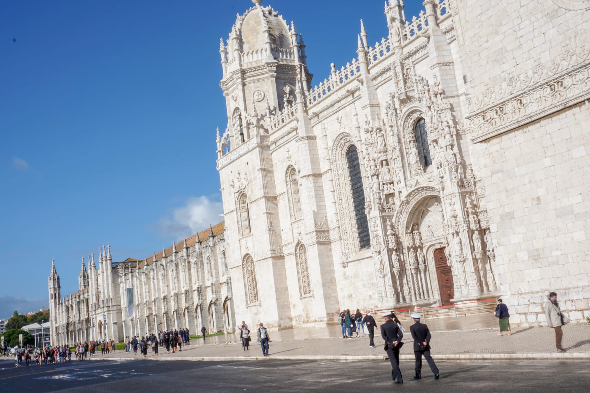 Klášter jeronymitů by cestovatelé v Lisabonu neměli minout.