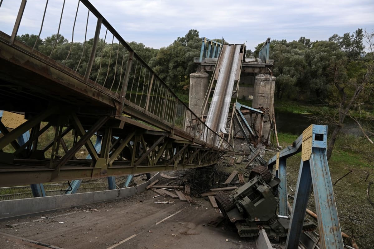 Zničený most v Izjumu, 11. září 2022