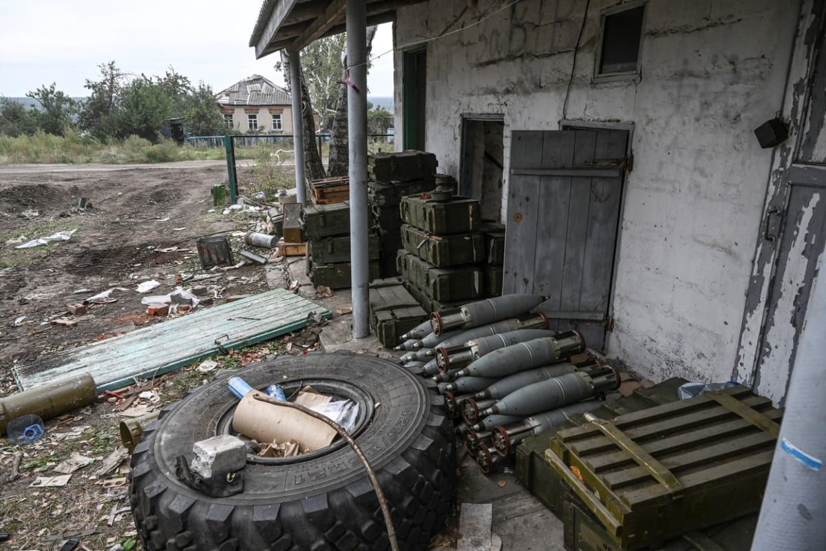 Rusové v Izjumu po sobě nechali mnoho vojenského materiálu. (11. září)