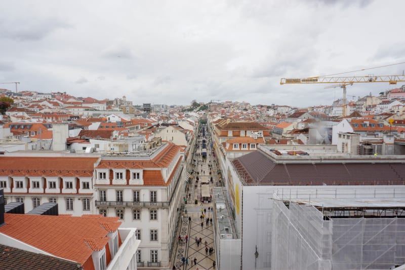 Lisabon je historické město, které v 18. století postihlo ničivé zemětřesení. Přesto jej Portugalci dokázali znovu obnovit.