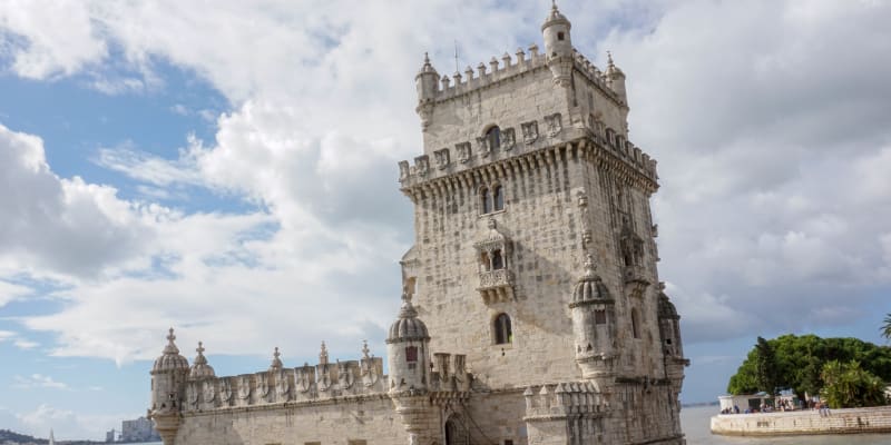 Belémská věž je jedním z hlavních symbolů Lisabonu.