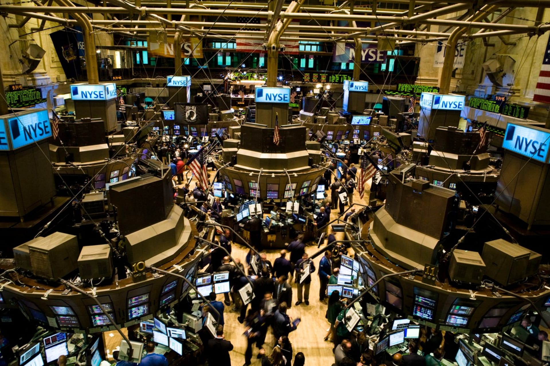 Před 14 lety zkolabovali Lehman Brothers. Proč dopady globální krize cítíme i dnes?