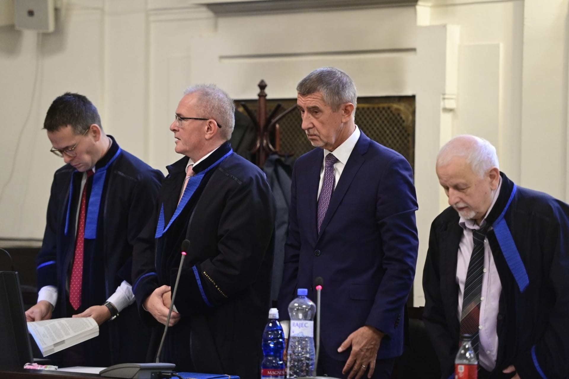 Andrej Babiš (ANO) u soudu v kauze Čapí hnízdo (14. 9. 2022)