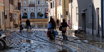 Ničivé povodně v Itálii: Zahynulo 10 lidí. Pohřešuje se malý chlapec a další tři osoby