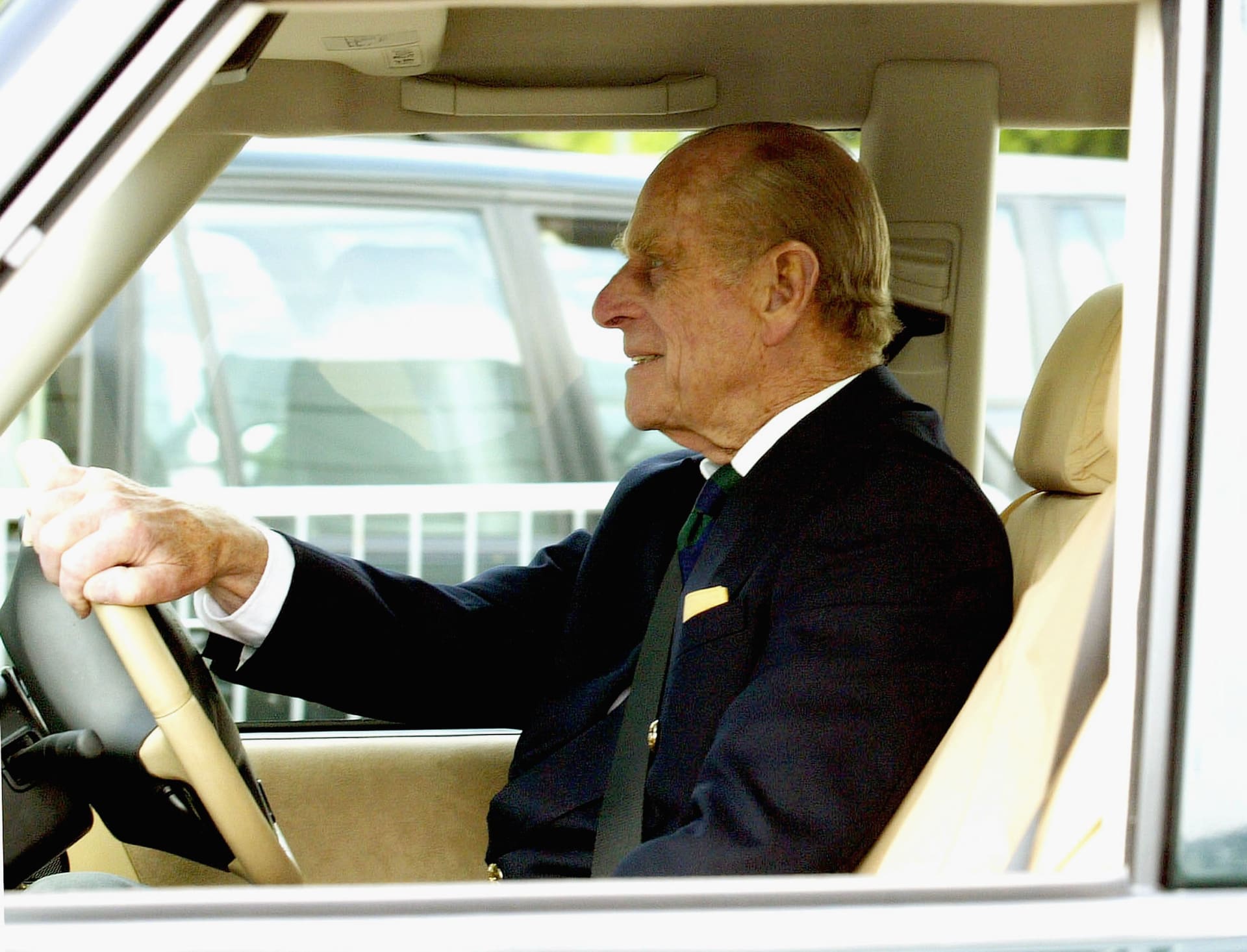Princ Philip si řízení auta užíval do vysokého věku