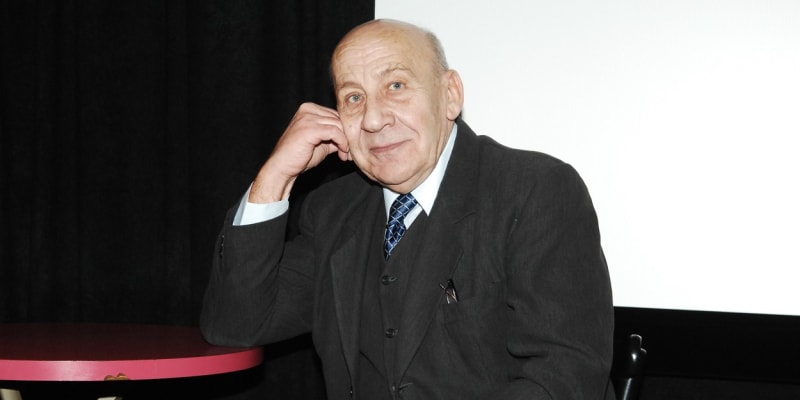 Miroslav Moravec se dožil 70 let. Příčinou smrti byla rakovina plic.