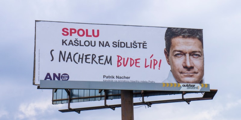 Billboard hnutí ANO před komunálními volbami