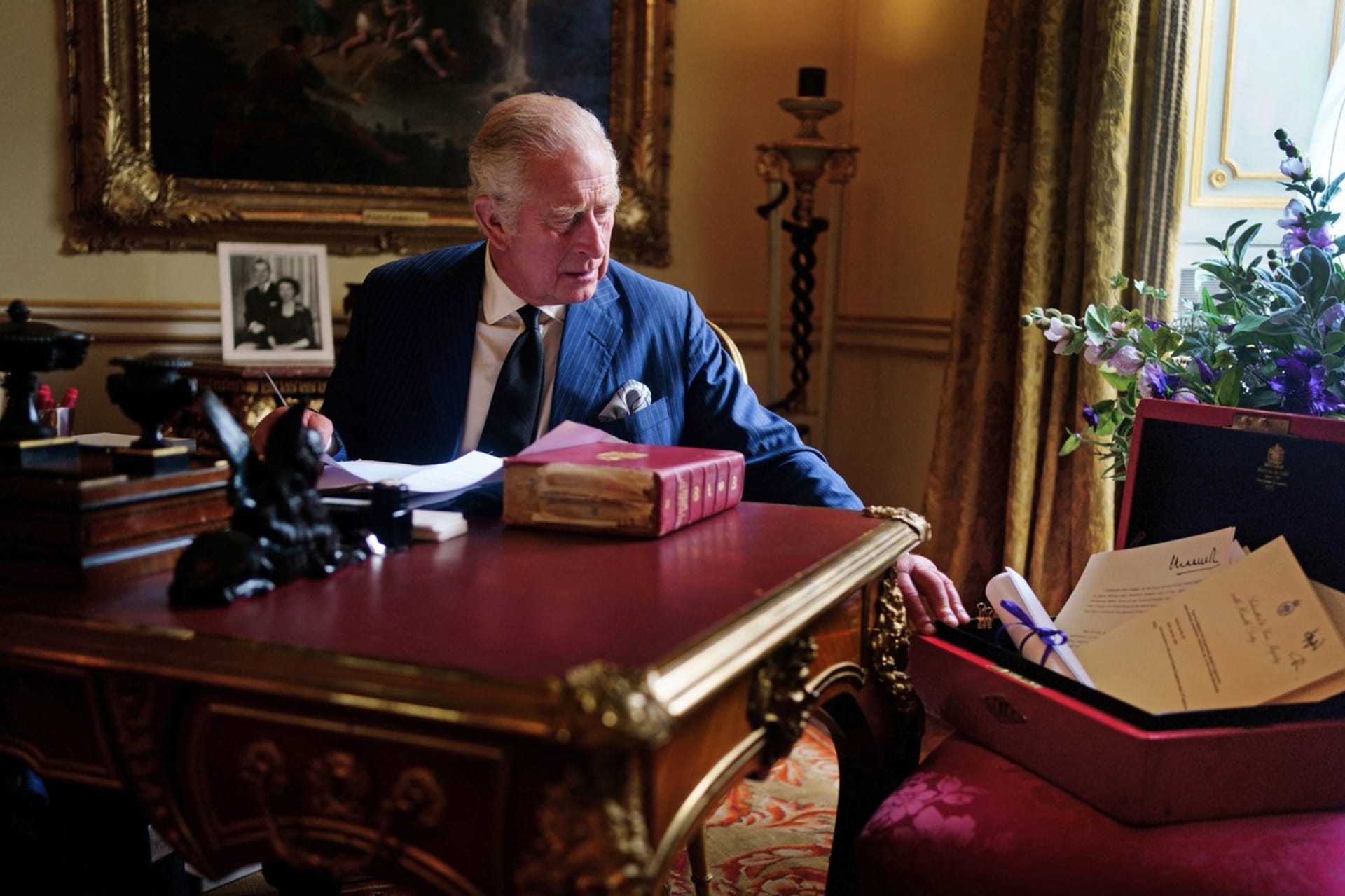 Král Karel III. se ujal svých povinností v Buckinghamském paláci (23. 9. 2022).