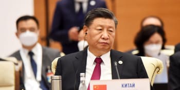 Čínský prezident ve vězení? Po sociálních sítích se šíří domněnky o vojenském převratu