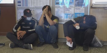 Na Zlínsku zadrželi během týdne stovky uprchlíků. Hejtman žádá o pomoc stát
