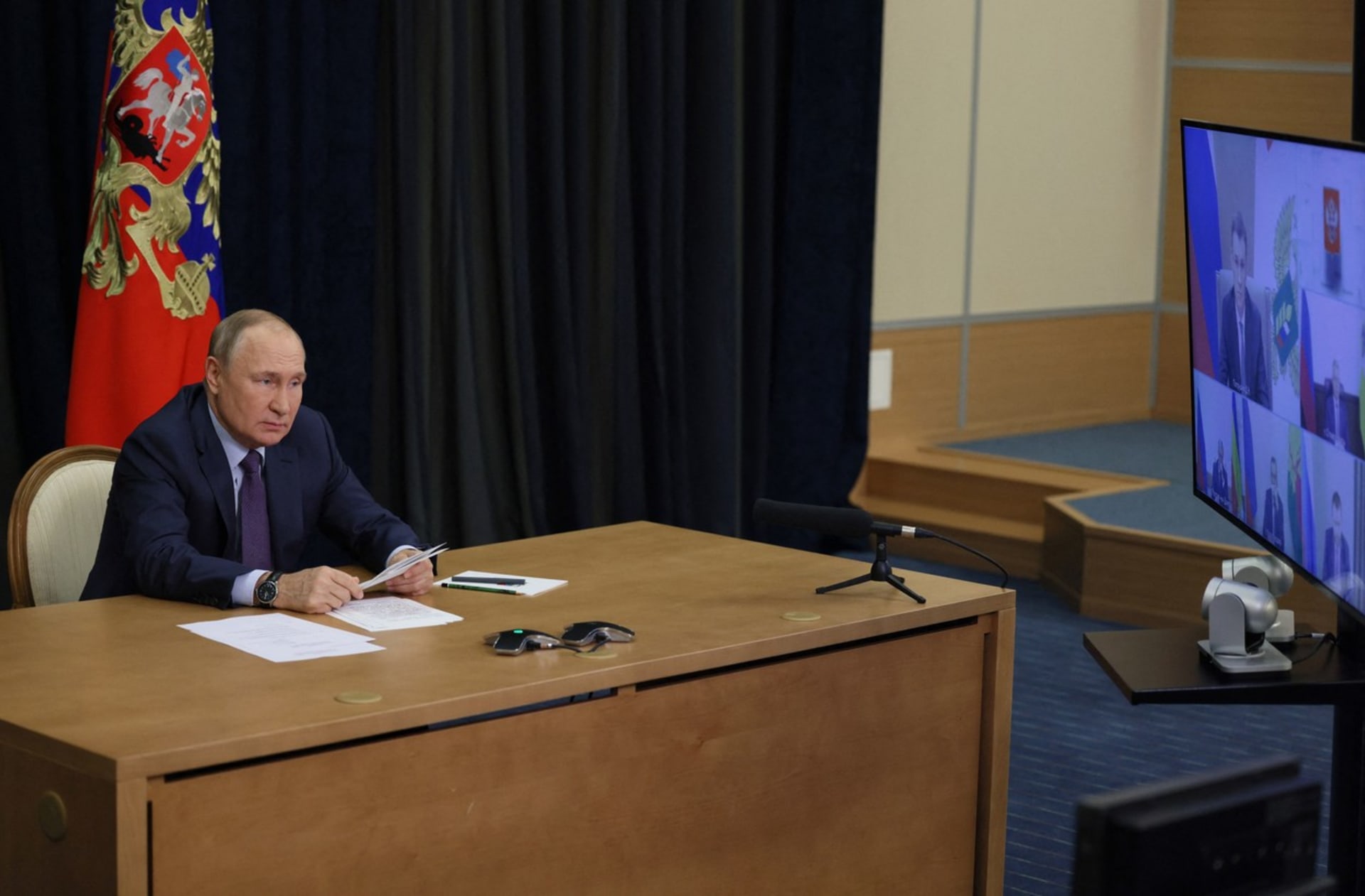 Vladimir Putin na telekonferenci o otázkách v oblasti zemědělství