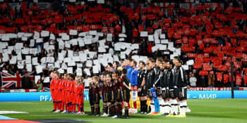 Fotbalový svátek zastínila krvavá bitka. Němečtí fanoušci vtrhli do hospody, kde mlátili i děti