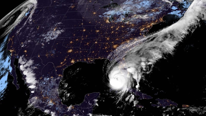 Hurikán změnil Floridu k nepoznání. Satelitní snímky odhalují devastaci amerického ráje