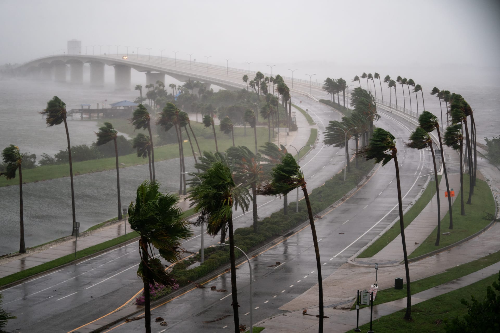Hurikán Ian dál pustoší Floridu.