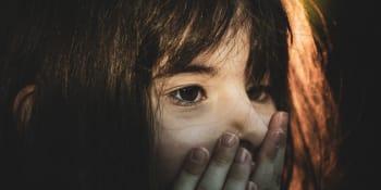 Hrůzný případ týrání z Českobudějovicka: Matka znásilňovala vlastní děti