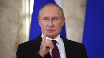 Putin se chce od války distancovat. Expert popsal, co může otřást důvěrou Rusů ve vedení