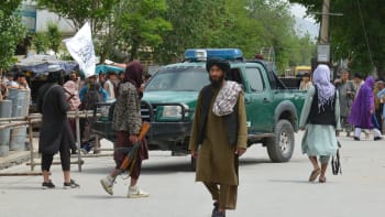 Sebevražedný útok ve škole v Kábulu: Na místě je 19 mrtvých, k činu se nikdo nepřihlásil