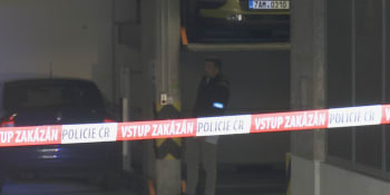 Hrůzná smrt v pražských garážích: Výtah na auta muži skřípl hlavu, neměl šanci přežít