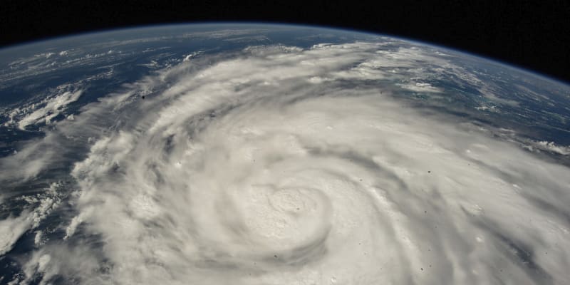 Hurikán Ian vyfocený z ISS (26. září 2022)