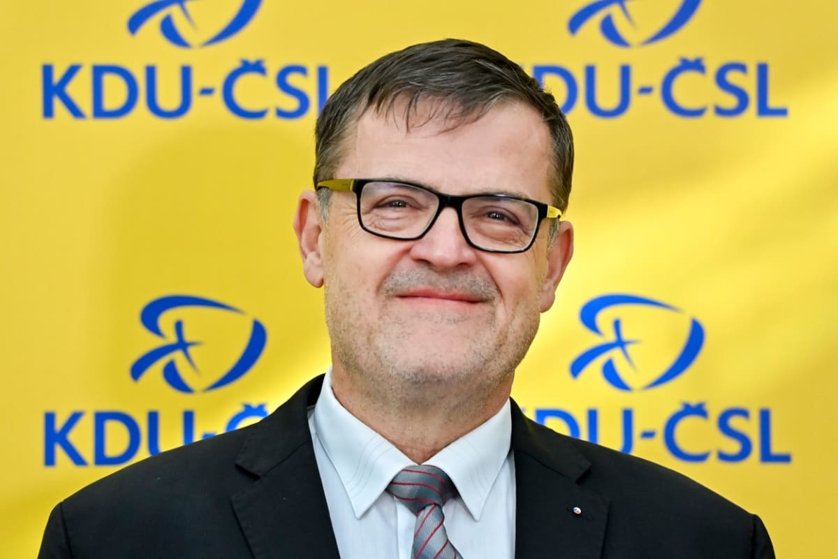 Lumír Kantor (KDU-ČSL) byl zvolen senátorem v obvodu Olomouc, kde získal 60,07 procent hlasů.