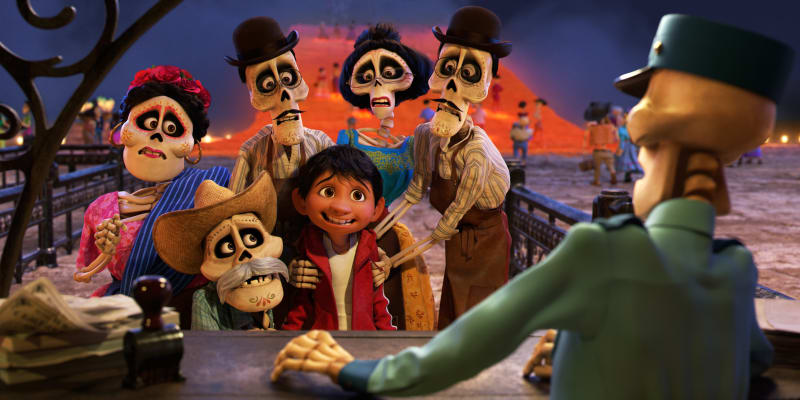 Film Coco ukazuje mexický svátek zesnulých.