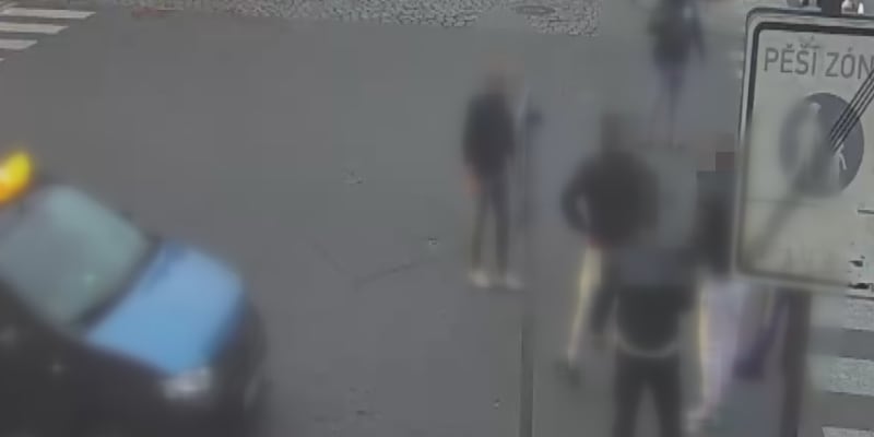 Brutální napadení cizince v centru Prahy