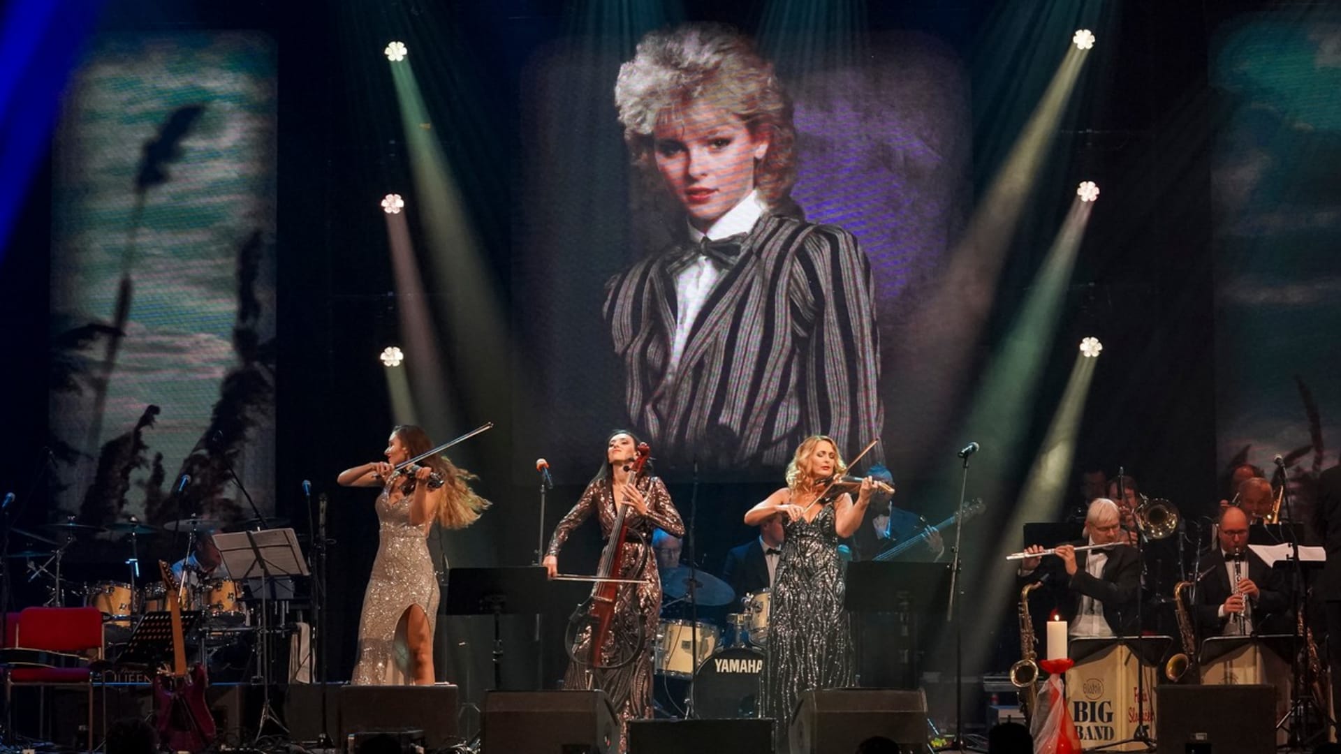 Vzpomínkový koncert na zpěvačku Ivetu Bartošovou nazvaný Ve jménu Ivety se uskutečnil v pražské Lucerně.