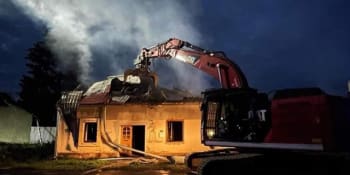 Sousedé zahlédli plameny příliš pozdě. Při požáru u Chabarovska zahynuly čtyři děti
