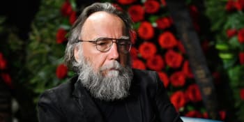 Dugin podal trestní oznámení na Černochovou. Ruskému nacionalistovi pomáhá český expolitik