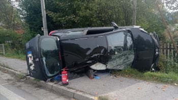 Další děsivá nehoda na Slovensku: Opilý řidič sjel na chodník. Smetl maminku se dvěma dětmi