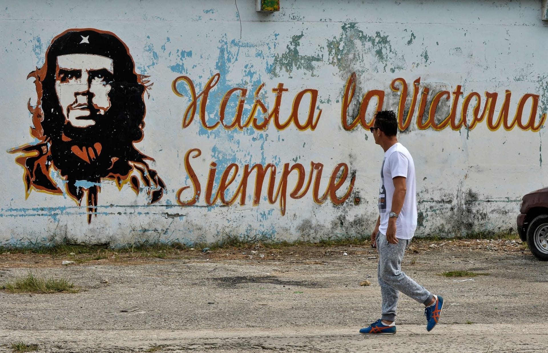 Portrét Che Guevary v Havaně