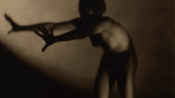 Drtikolův snímek se prosadil v aukci. „Strašidelná“ fotografie se vydražila za snovou částku