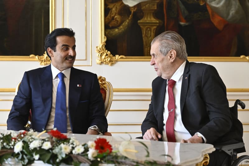  Schůzka katarského emíra se Zemanem dle šéfa hradní diplomacie proběhla v přátelské atmosféře.