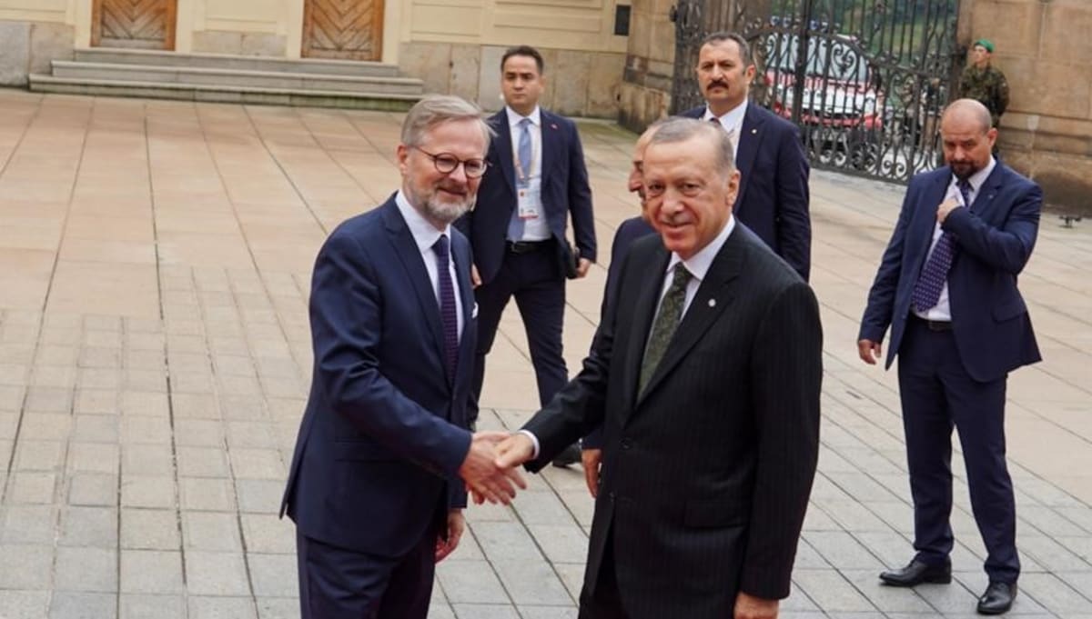 Petr Fiala vítá na Pražském hradě Recepa Tayyipa Erdogana