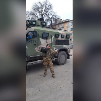 Ukrajinský voják Jevgenij z pluku Azov přežil ruské zajetí.