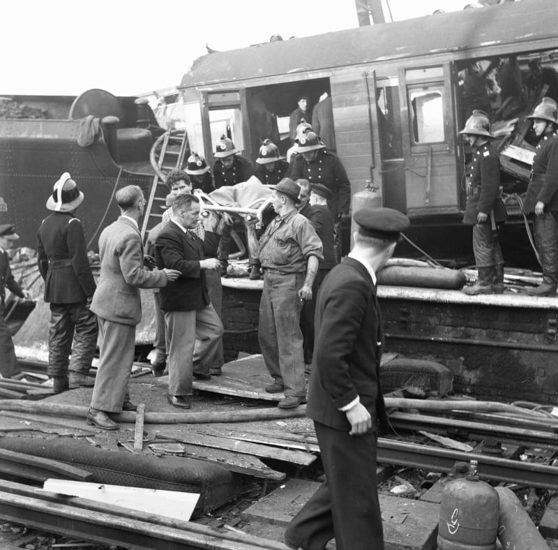 V Harrow se srazily hned tři vlaky