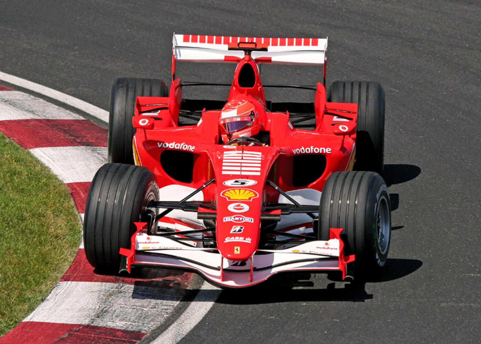 V roce 2006 byl Michael Schumacher v pozici největšího a vlastně jediného vážného pronásledovatele Fernanda Alonsa, který obhajoval titul.