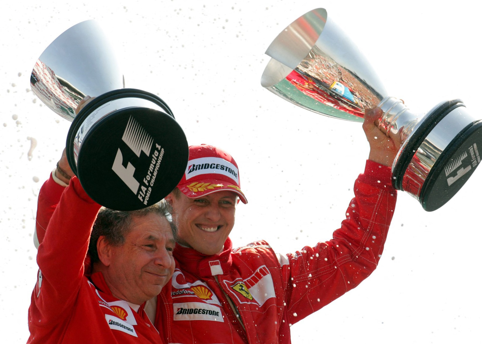 Grand prix Itálie 2006 Michael Schumacher ovládl celkem s přehledem jako svou devadesátou velkou cenu. Oslavoval samozřejmě i tehdejší šéf týmu Ferrari Jean Todt.