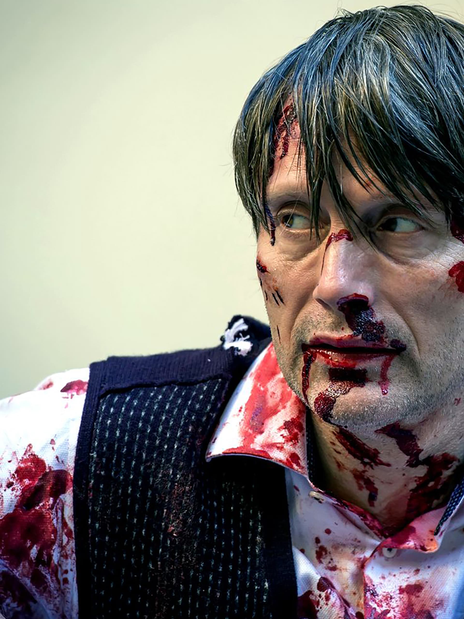 V televizním seriálu Hannibal si roli nejznámějšího filmového konzumenta lidského masa vystřihl Mads Mikkelsen.