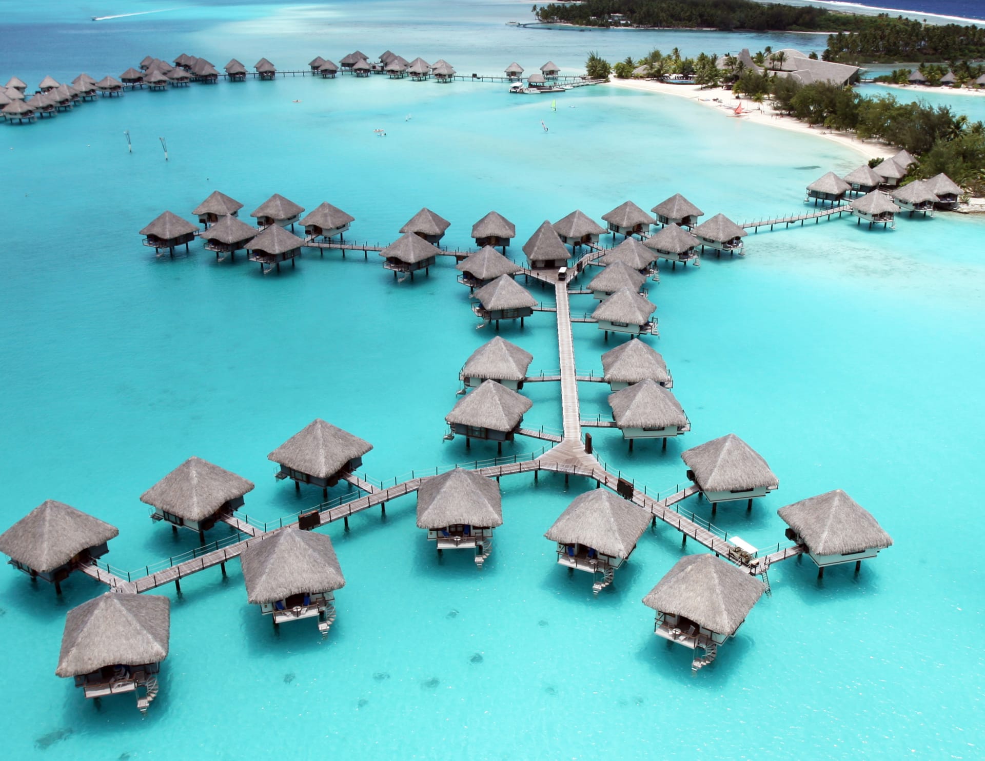 Dovolená na Bora Bora je synonymem luxusu.
