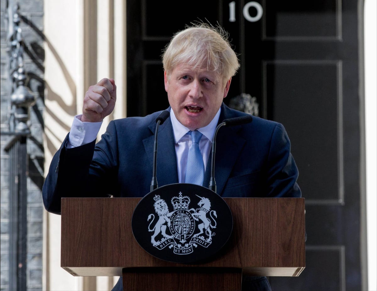 Johnson chce situaci kolem brexitu vyřešit předčasnými volbami, k tomu potřebuje hlasy opozice
