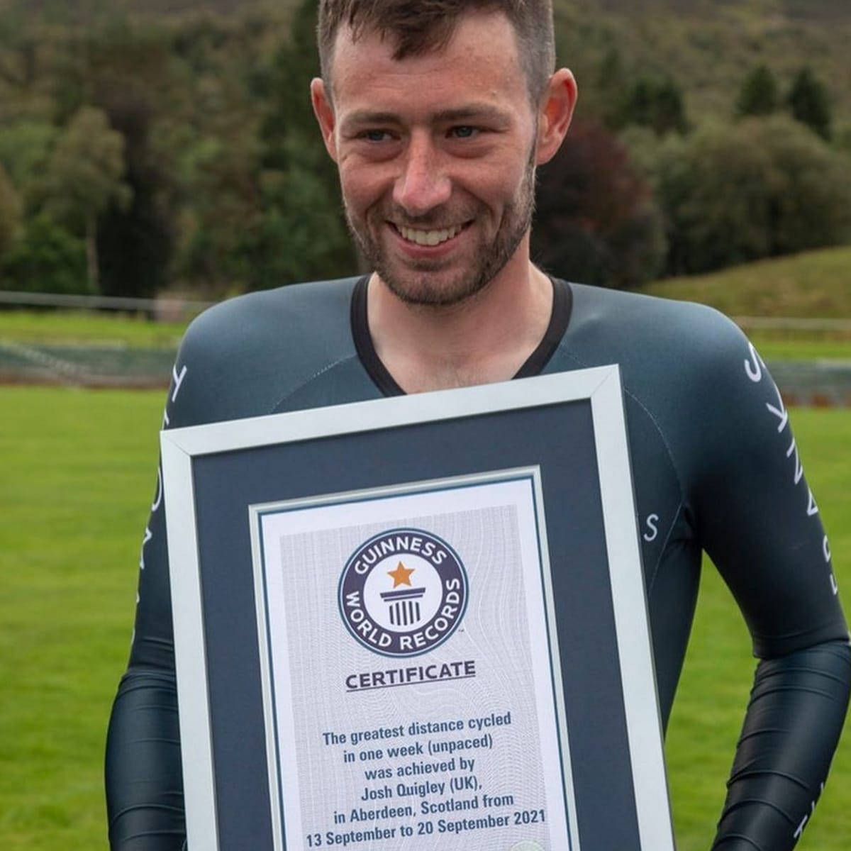Na konci letošního září pak Josh Quigley nový světový rekord skutečně vytvořil. Má hodnotu 3508 km za týden a znamenal i zápis do Guinnessovy knihy rekordů.