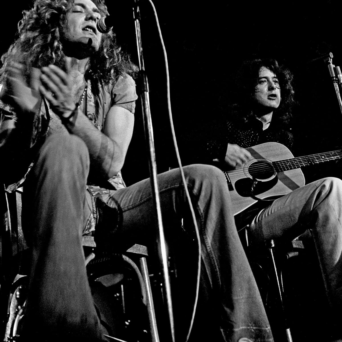 Text k jednomu z největších hitů rockové historie Stairway to Heaven napsal zpěvák Robert Plant.