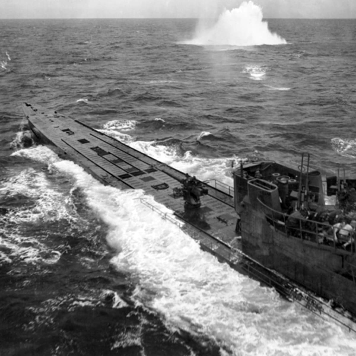 Konflikt začal v prvním roce války, kdy anglické Královské námořnictvo zahájilo účinnou blokádu Severního moře. Německo reagovalo zahájením ponorkové války.